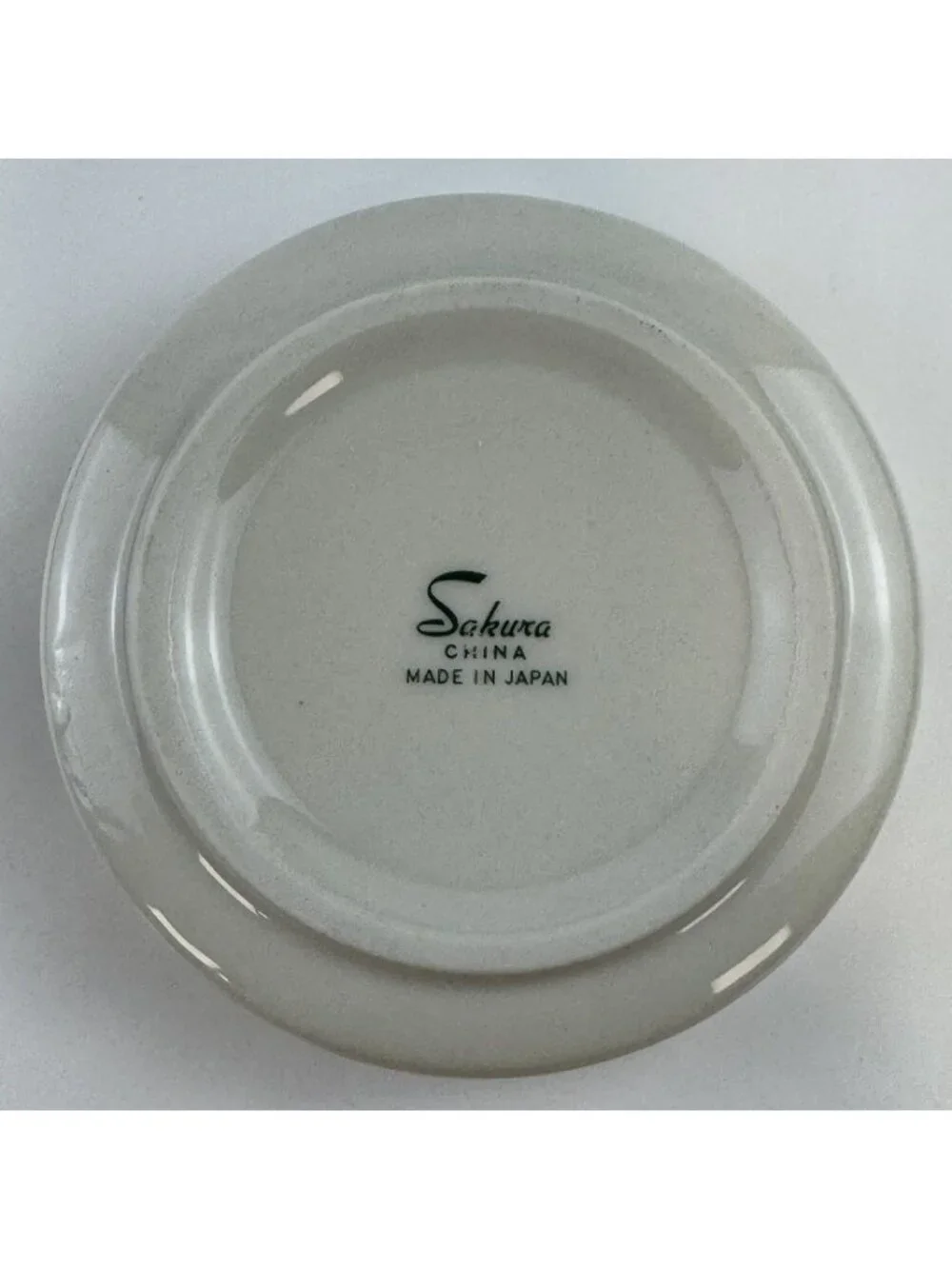 Vintage Kirin Beer Sakura China Ceramic Ashtray Made Japan Red White Breweriana